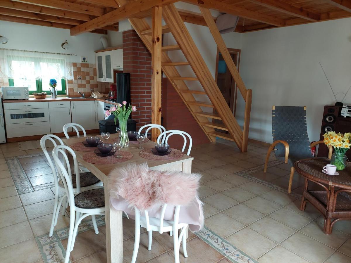 Villa Siesta Country à Świebodzin Extérieur photo